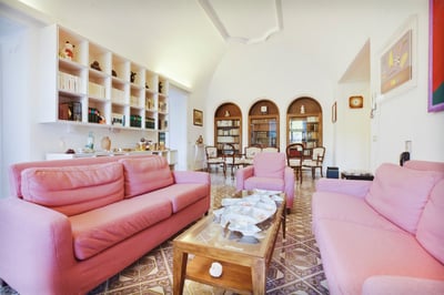 Luxury Villa Photo #27