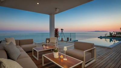 Luxury Villa Photo #23