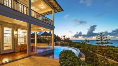 Luxury Villa Photo #18