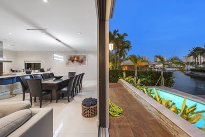 Luxury Villa Photo #15