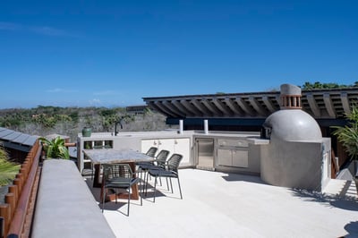 Luxury Villa Photo #11