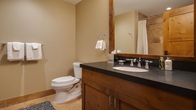 King ensuite
