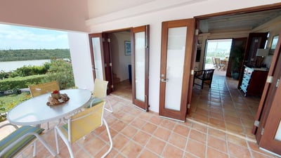 Luxury Villa Photo #6