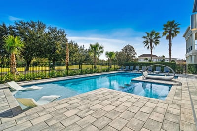 Luxury Villa Photo #6
