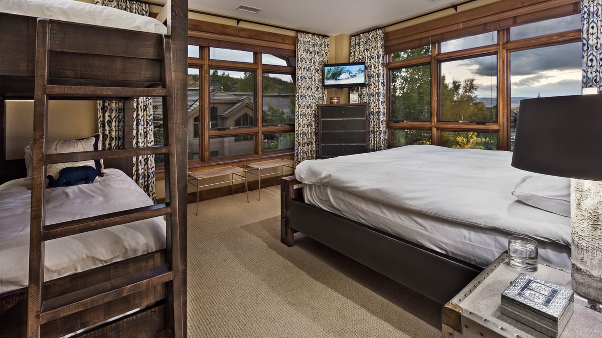 Zen Mountain Residence