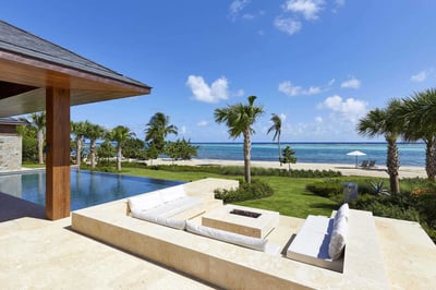 Luxury Villa Photo #6