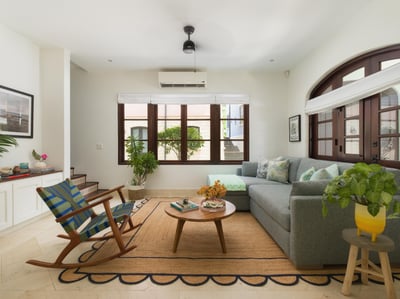 Luxury Villa Photo #3