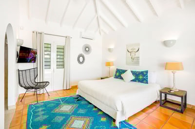 Luxury Villa Photo #19