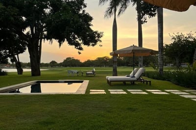 Luxury Villa Photo #5