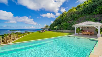 Luxury Villa Photo #7