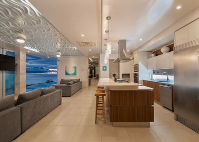 Luxury Villa Photo #18