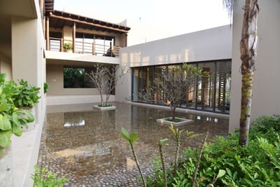 Luxury Villa Photo #19