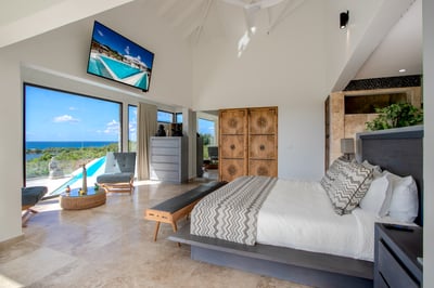 Luxury Villa Photo #20