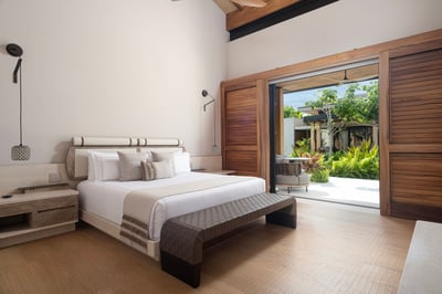 Luxury Villa Photo #39