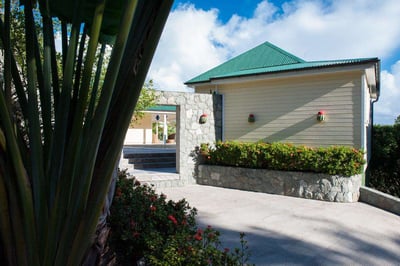 Luxury Villa Photo #10