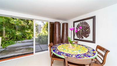 Kitchen & Dining Area