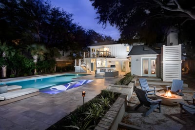 Luxury Villa Photo #3