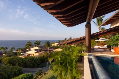 Luxury Villa Photo #10