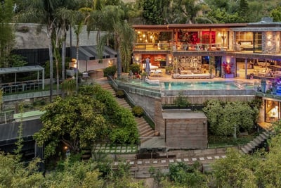 Luxury Villa Photo #4