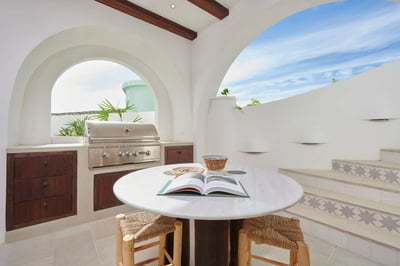 Luxury Villa Photo #7