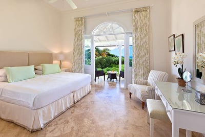 Luxury Villa Photo #8
