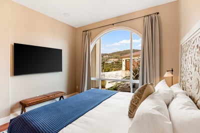 Luxury Villa Photo #43