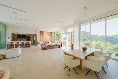 Luxury Villa Photo #49