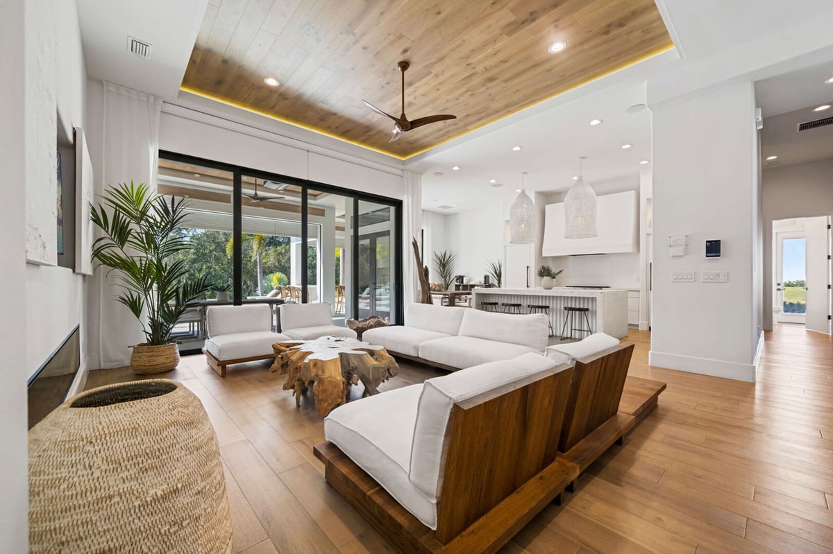 Majestic Mirage Estate