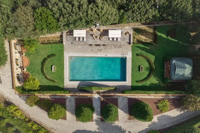 Luxury Villa Photo #5