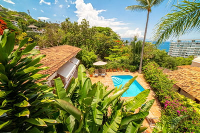 Luxury Villa Photo #5