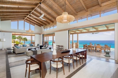 Luxury Villa Photo #15