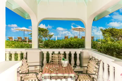 Luxury Villa Photo #9
