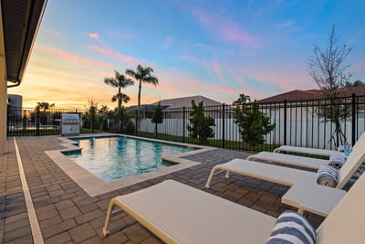 Luxury Villa Photo #4