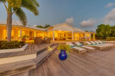 Luxury Villa Photo #3