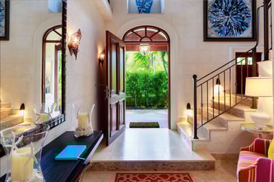 Luxury Villa Photo #8