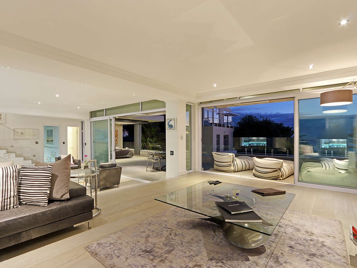 26 on First villa rental - 18
