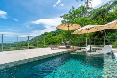 Luxury Villa Photo #7