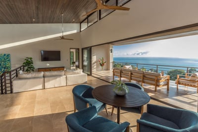 Luxury Villa Photo #16