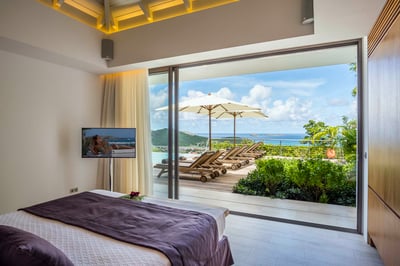 Luxury Villa Photo #7