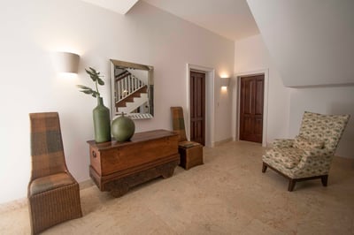 Luxury Villa Photo #37