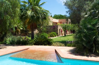 Luxury Villa Photo #2