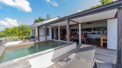 Pointe Milou,Phoenix