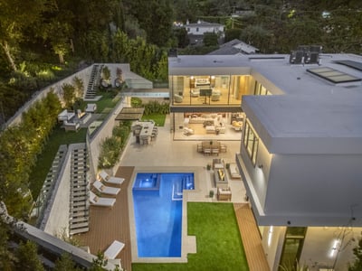 Luxury Villa Photo #8