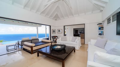 Luxury Villa Photo #39