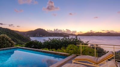 Luxury Villa Photo #4