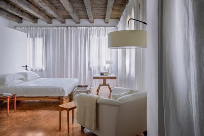 Luxury Villa Photo #8