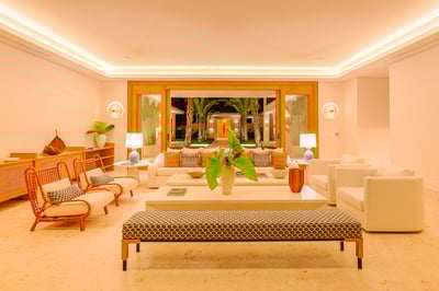 Luxury Villa Photo #18