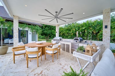 Luxury Villa Photo #6