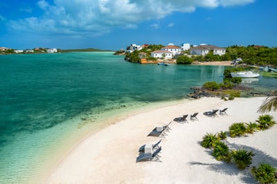 Luxury Villa Photo #6