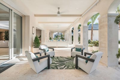 Luxury Villa Photo #17